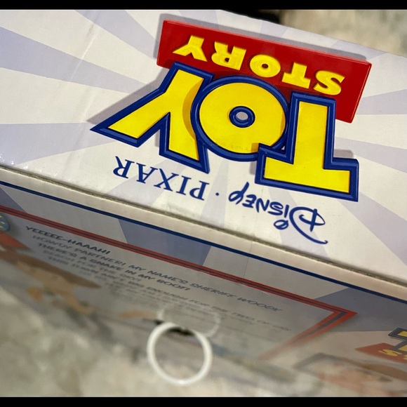 Disney Pixar: TOY STORY Sheriff Woody Deluxe Talking Action Figure Pull-String - Picture 3 of 3